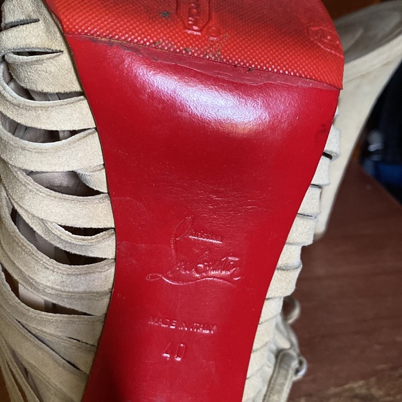 Christian Louboutin heels - Picture 2 of 4